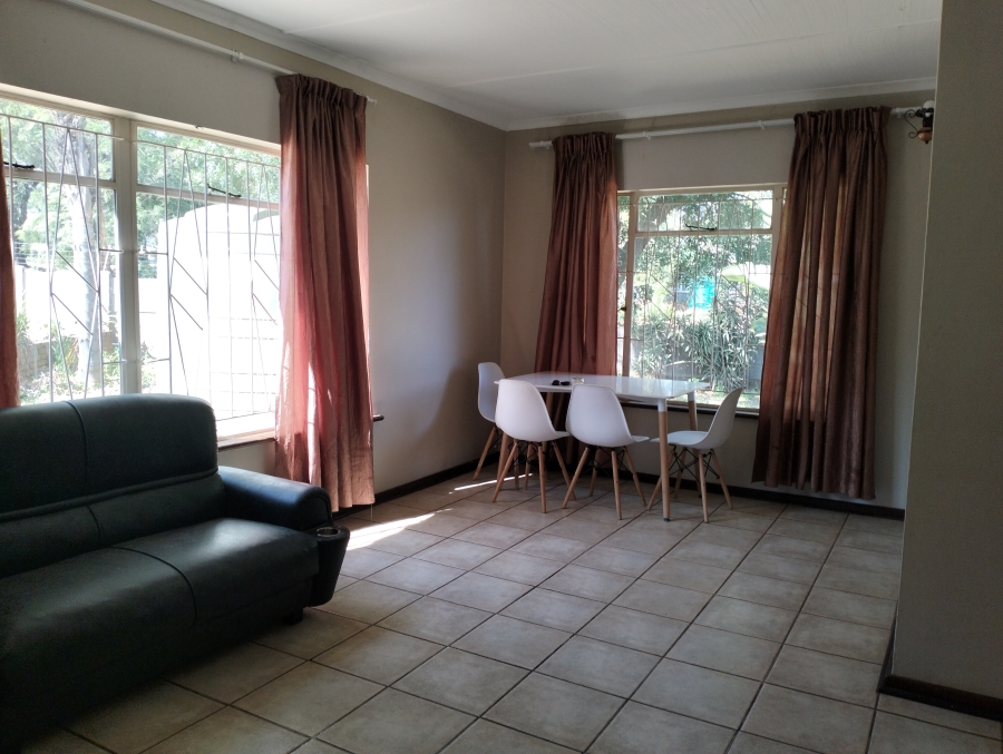 To Let 4 Bedroom Property for Rent in Hankey Eastern Cape